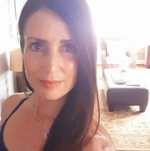 Meet your Posher, Cristina